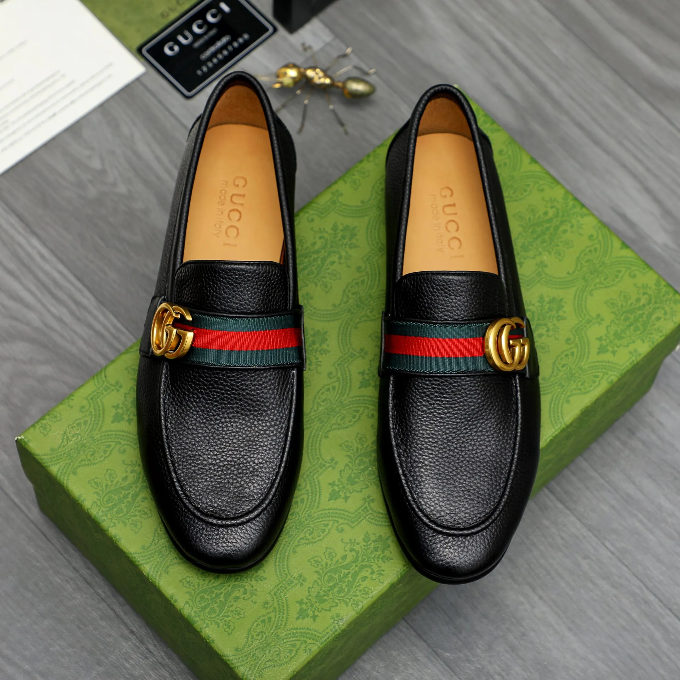 Men's shoes 💰500 Product trademark: GUCCI "Gucci" business slip-on leather shoes Regular size: 38-44 (37.45.46 custom-made, non-refundable) Product materials: Selected pebbled cowhide upper, cowhide insole, original outsole